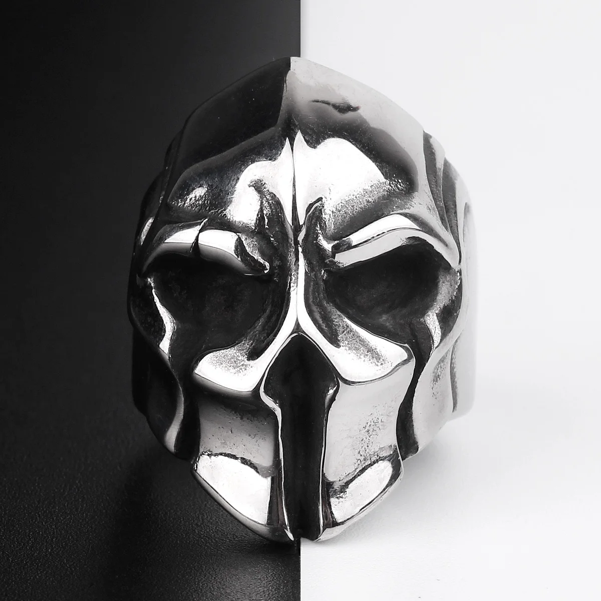 

Stainless Steel Men Rings Spartan Helmet Warrior Skull Punk Rock Hip Hop for Biker Male Boy Jewelry Creativity Gift Wholesale
