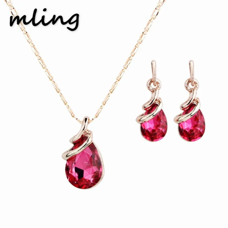 Women's Crystal Jewelry Sets Suit Necklace Bright Studs Earrings Gold Color Solitaire Fashion Pendant Set! | Украшения и