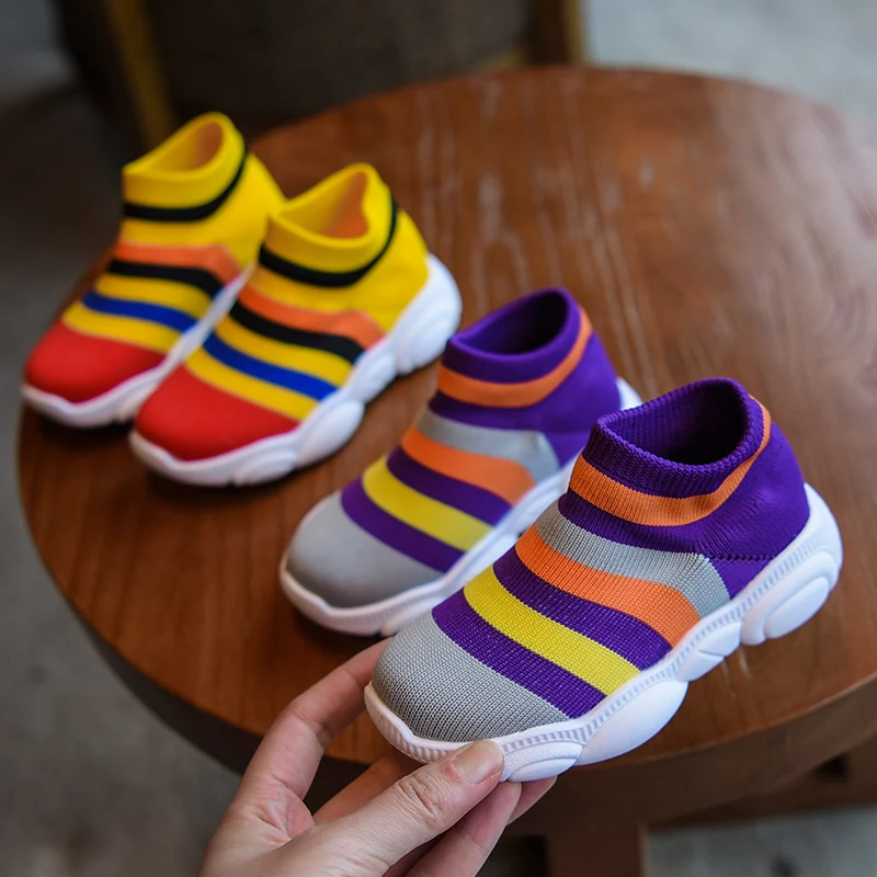 Tanie Bakkotie wiosna dziewczyny moda Mesh oddychające wysokiej Top Sneakers chłopców paski miękkie buty w stylu casual dla dzieci nowe sportowe buty do biegania