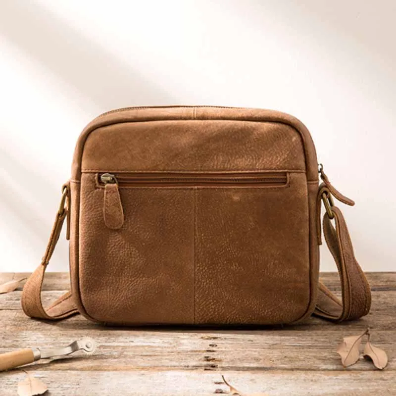 AETOO The first layer of leather Messenger bag leather men's oil leather shoulder bag Japanese large-capacity back bag differenc