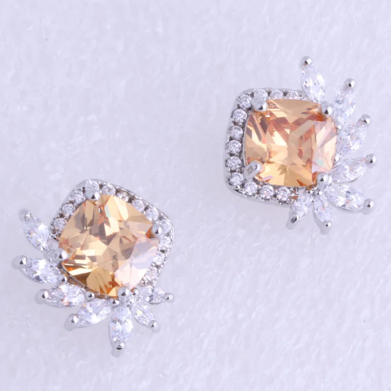 Женские квадратные серьги гвоздики с фианитом цвет шампанского|colorful stud earings|stud
