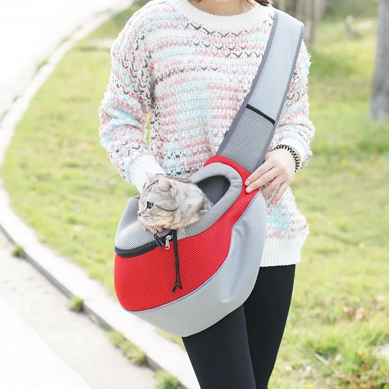 Pet supplies Cats and dogs Universal Shoulder Adjustable Rugged Dirty pet Messenger Bag Out