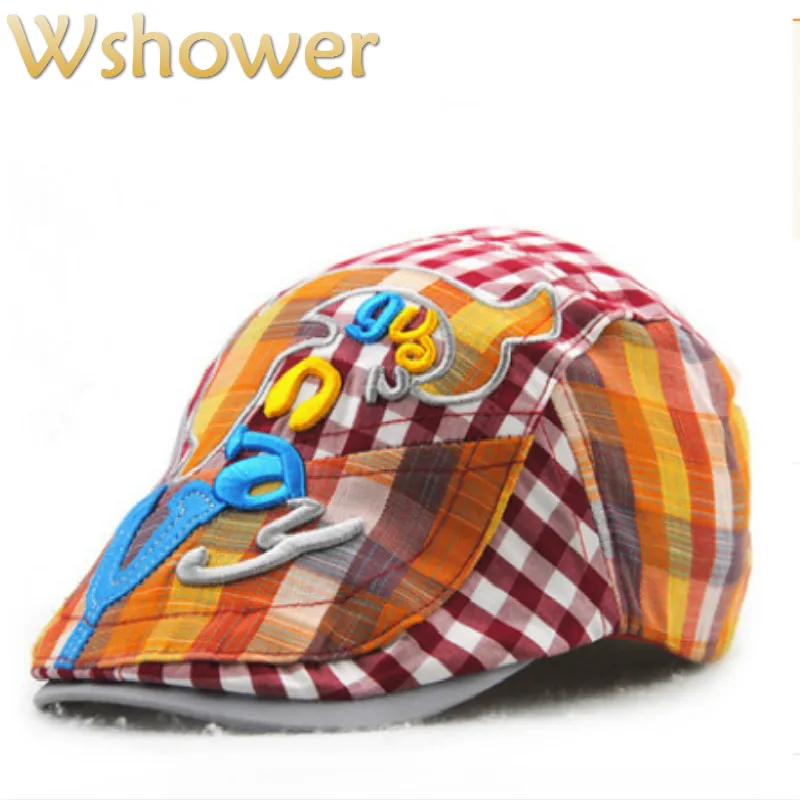 

Cartoon Embroidery Letter Dolphin Children Plaid Newsboy Cap Hat Boy Girl Cute Berets Hat Spring Summer Kids Baby Flat Cap Bone