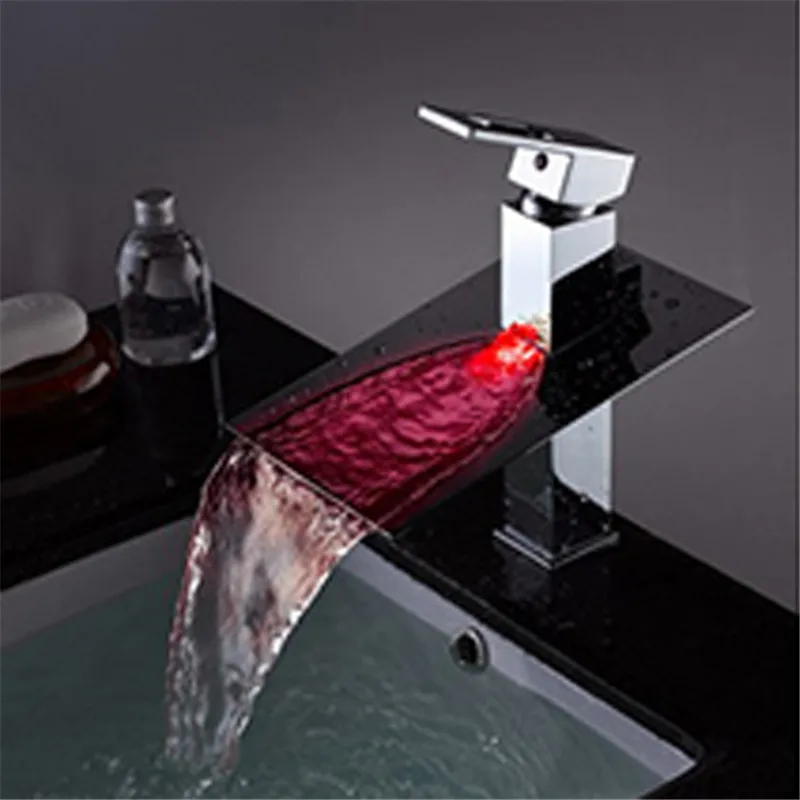 التجزئة تعزيز مصقول كروم النحاس شلال حمام حوض صنبور مربع الغرور بالوعة خلاط LD8005-03A التجزئة تعزيز مصقول كروم النحاس شلال حمام حوض صنبور مربع الغرور بالوعة خلاط LD8005-03A