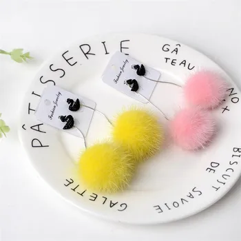 

Bohemian Real Mink Pompom Earrings Black White Blue Red Mink Fur Pompom Long Drop Dangle Earrings Fashion For Women Jewelry