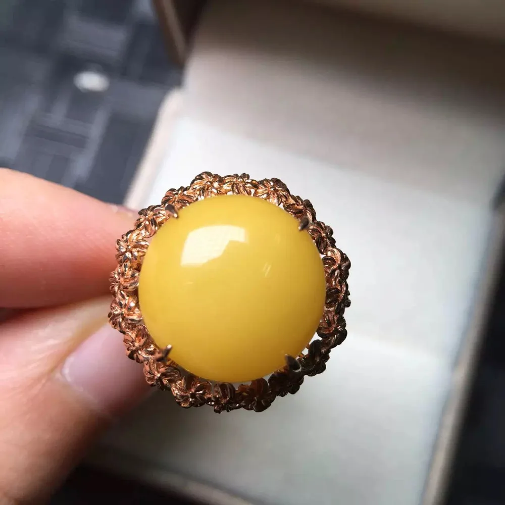 15*15mm 1.05g fine jewelry 18K ring Gold Top grade round shape chicken oil natural beeswax ring for women