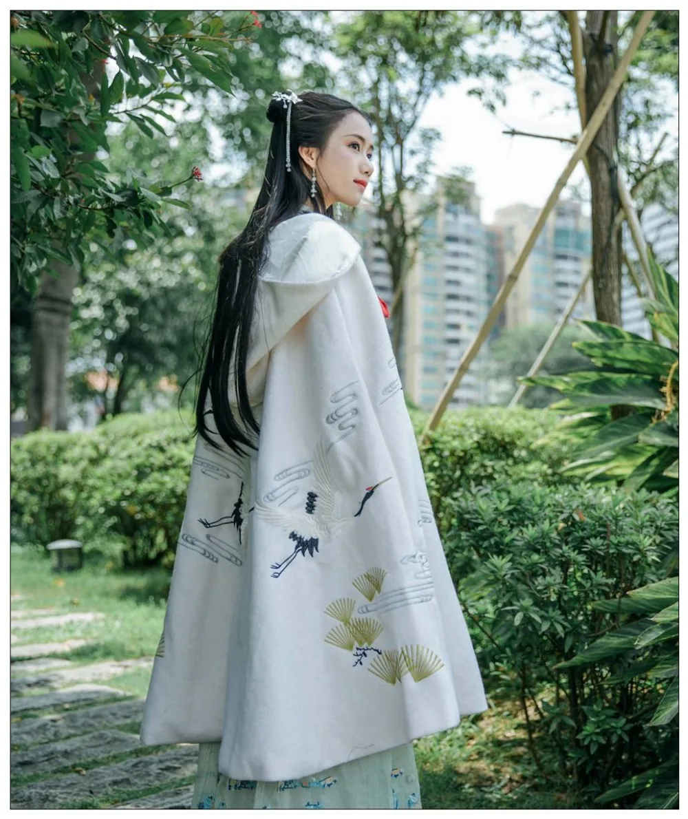 

Vintage Women Cloak Crane Embroidery 98cm Length Long Autumn Winter Hooded Cape