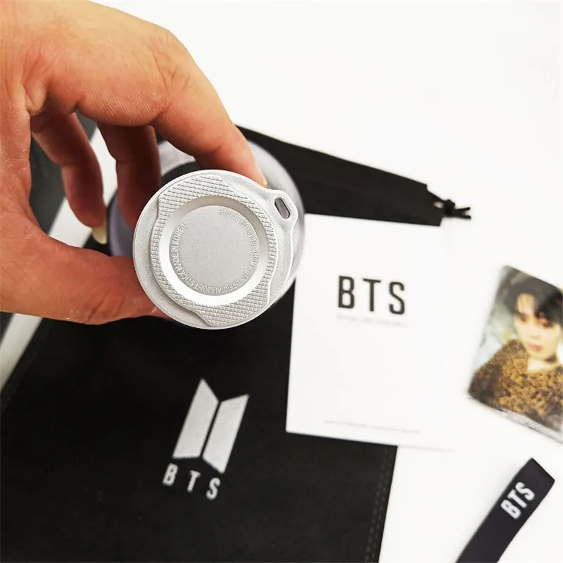 2019 Kpop luz ejército bomba BTS Ver.3 palo de luz Bangtan niños concierto brillo lámpara Lightstick V Fans regalo luminosa Juguetes LOMO tarjeta - 6