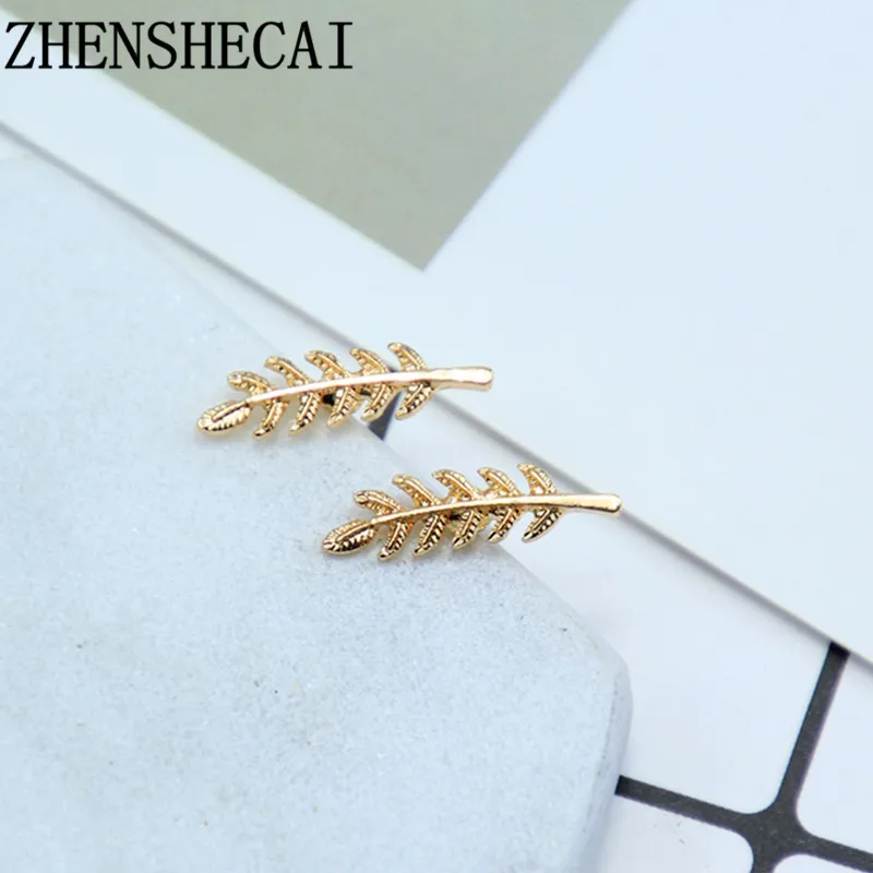 

2017 Exquisite Leaf Vintage Jewelry Beautiful Beautiful Stud Earrings Pen for Women