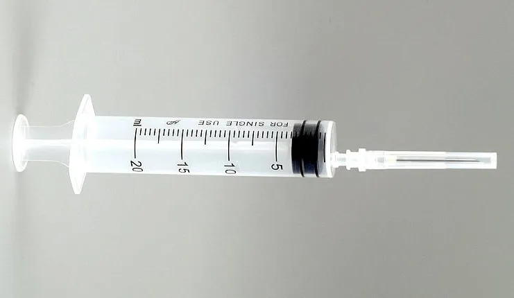 

10PCS Disposable sterile syringes with needle 20ML plastic enema feeding Lab Measuring Pet Feeder Tool