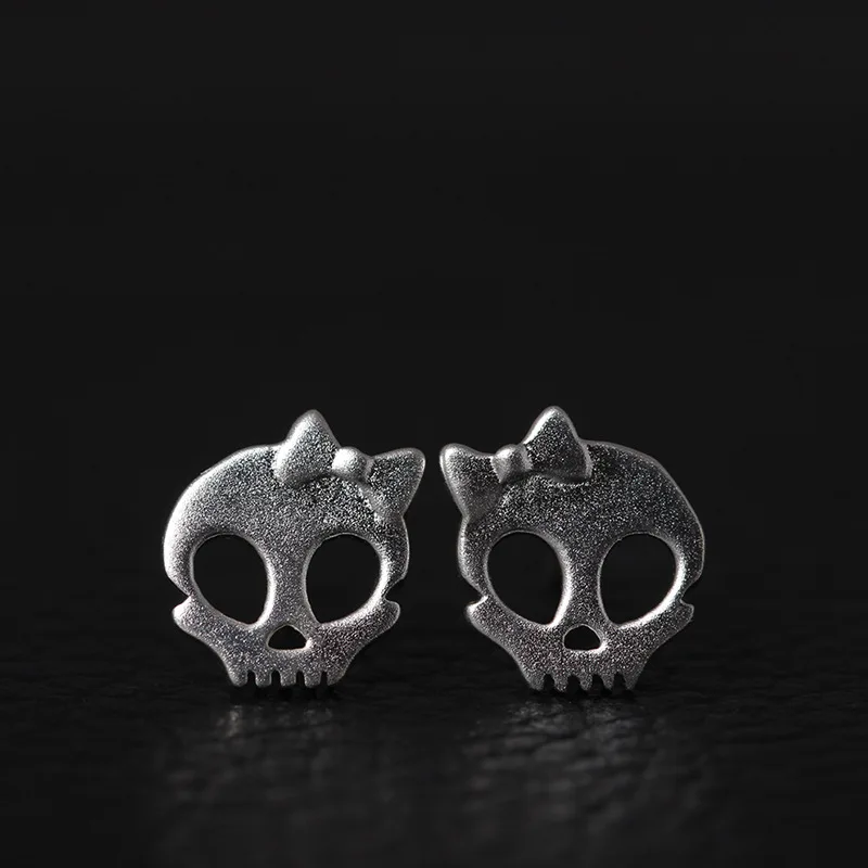 Женские серьги гвоздики из серебра 925 пробы с бантом и черепом|skull stud earrings|fashion