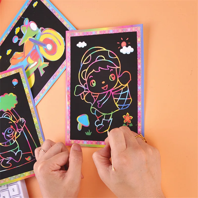 

Magic Drawing Book Scratching Coloring Pictures in1 Art Paper Coloring Cards Scratch Art Child Painting Toys Books for Kids