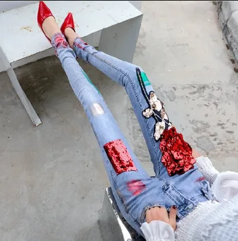 

2019 Spring and Autumn Women's Blue Jeans Pants Female Students Red Rose Sequins Pencil Pants Skinny Denim Trousers
