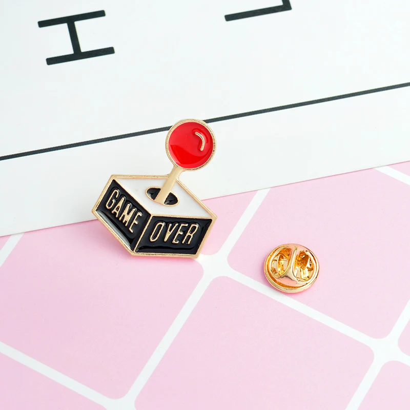 2019 Creative Cartoon Fun Game Over Brooch Console Rocker Enamel Metal Dripping Denim Jacket Collar Needle Jewelry Gifts | Украшения и