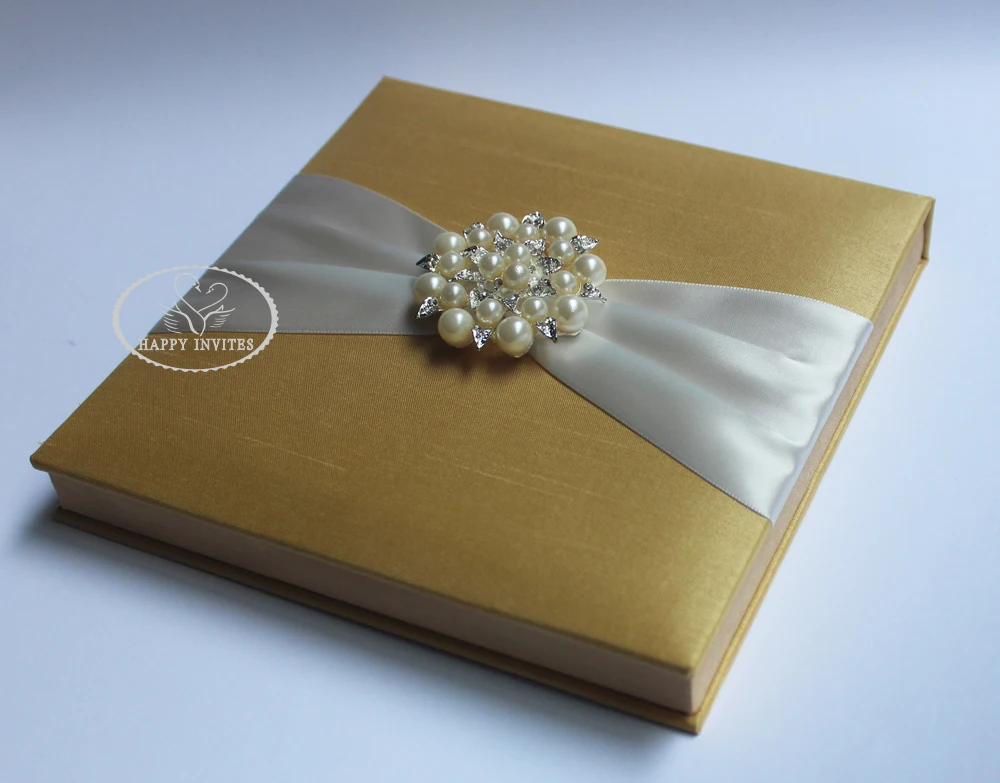 HI2019-17 Hot Sale Champagne Silk Box with Brooch   More Colors Available