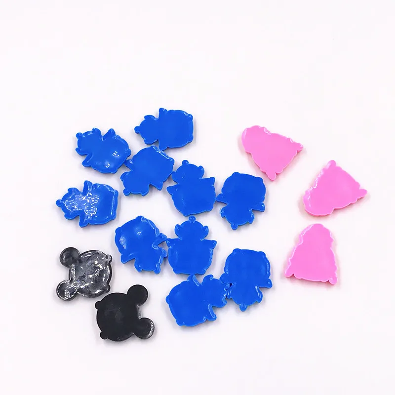 10PCS-TSUM-TSUM-Mickey-Minnie-Bear-Cartoon-PVC-Flatback-DIY-PVC-Shoe-Charms-Phone-Shell-Decoration (2)