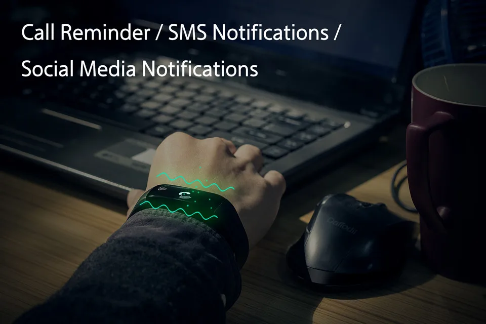 August SWB200 Smart Wrist Band with Call Reminder SMSand Social Media Notifications