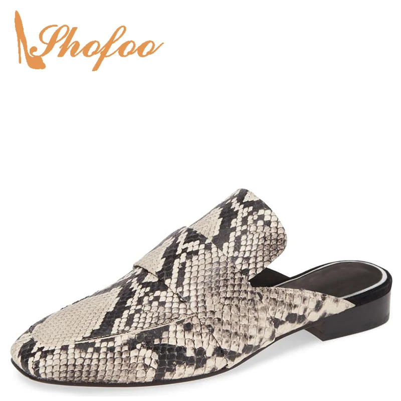 round toe flat mules