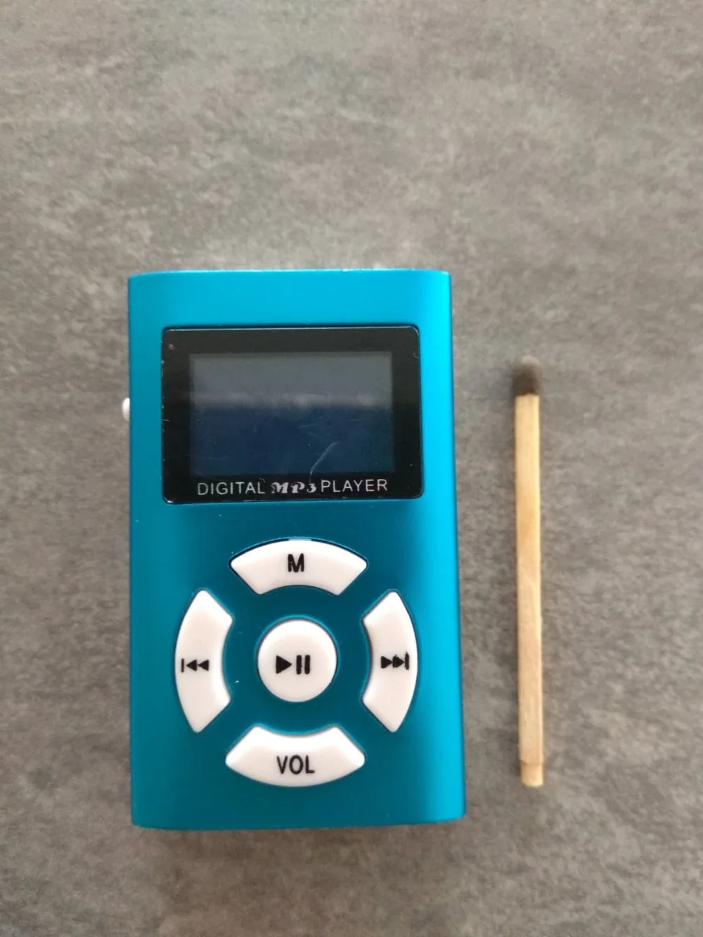 Portable USB Mini MP3 Player LCD Screen Support Micro SD TF Card With Sport Design Free Shipping 30JUL001_副本