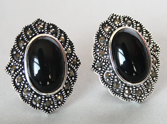 

FREE SHIPPING VINTAGE 925 SILVER NATURAL BLACK stone MARCASITE STUD EARRINGS 1