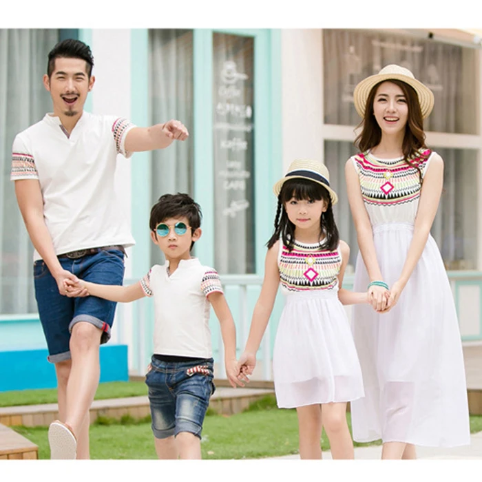 Одинаковые комплекты для семьи; футболки для папы и сына с забавным человеком; футболка из хлопка; летняя одежда для мамы и дочки; платье в этническом стиле