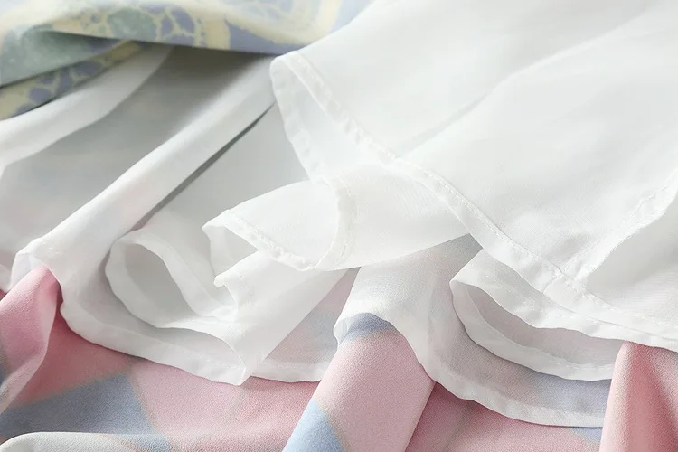 3754090199_975928154