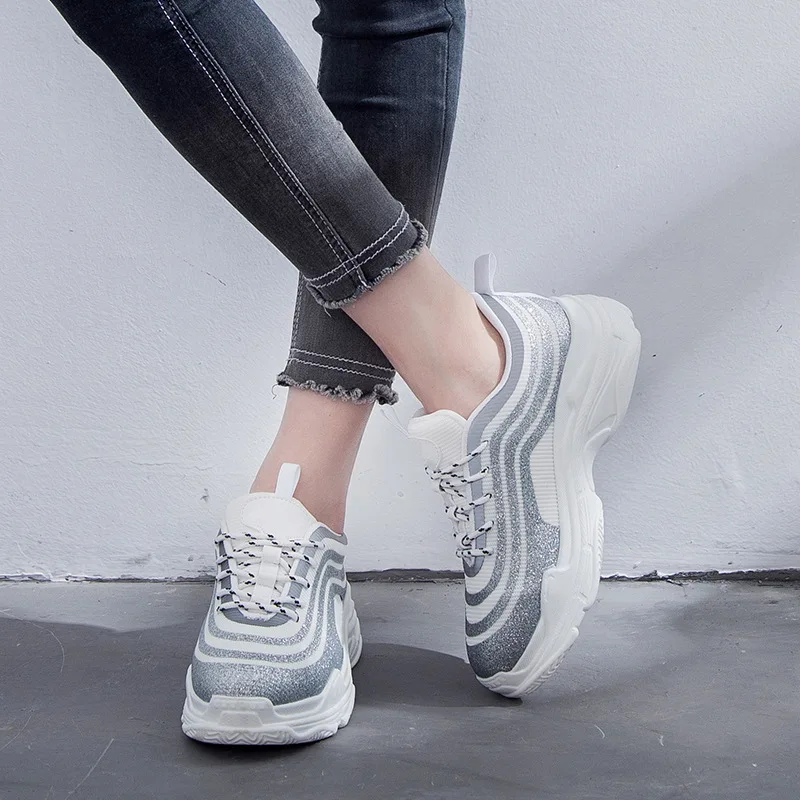 

2018 spring new women's shoes stylish and simple thick-soled sequined casual shoes trend flat shoes women.