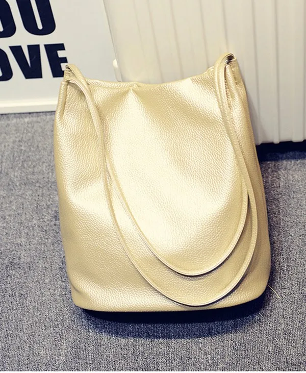 WOMEN MESSENGER BAGS (8)