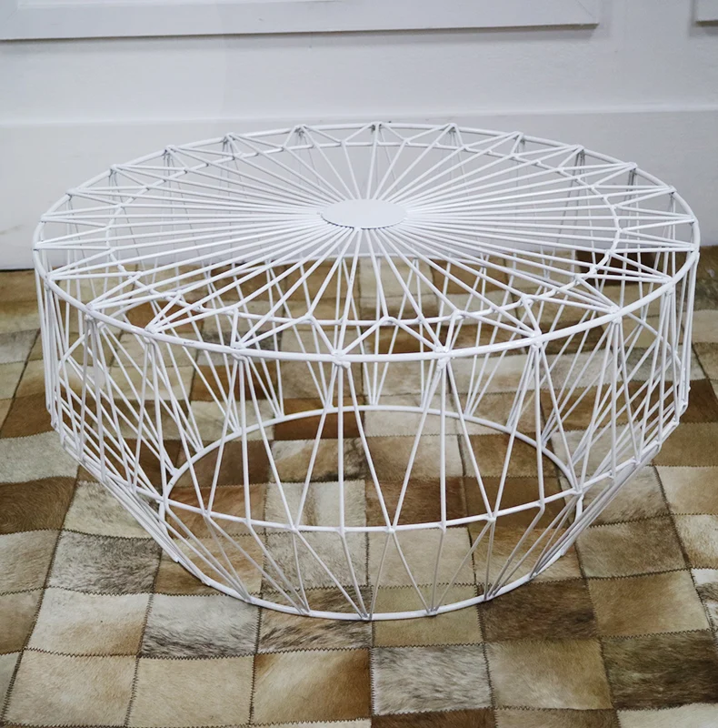 Tea Table Simple and Modern Solid Iron Small Round Table Living Room Small Creative Small Coffee Table Tea Table Simple and Modern Solid Iron Small Round Table Living Room Small Creative Small Coffee Table