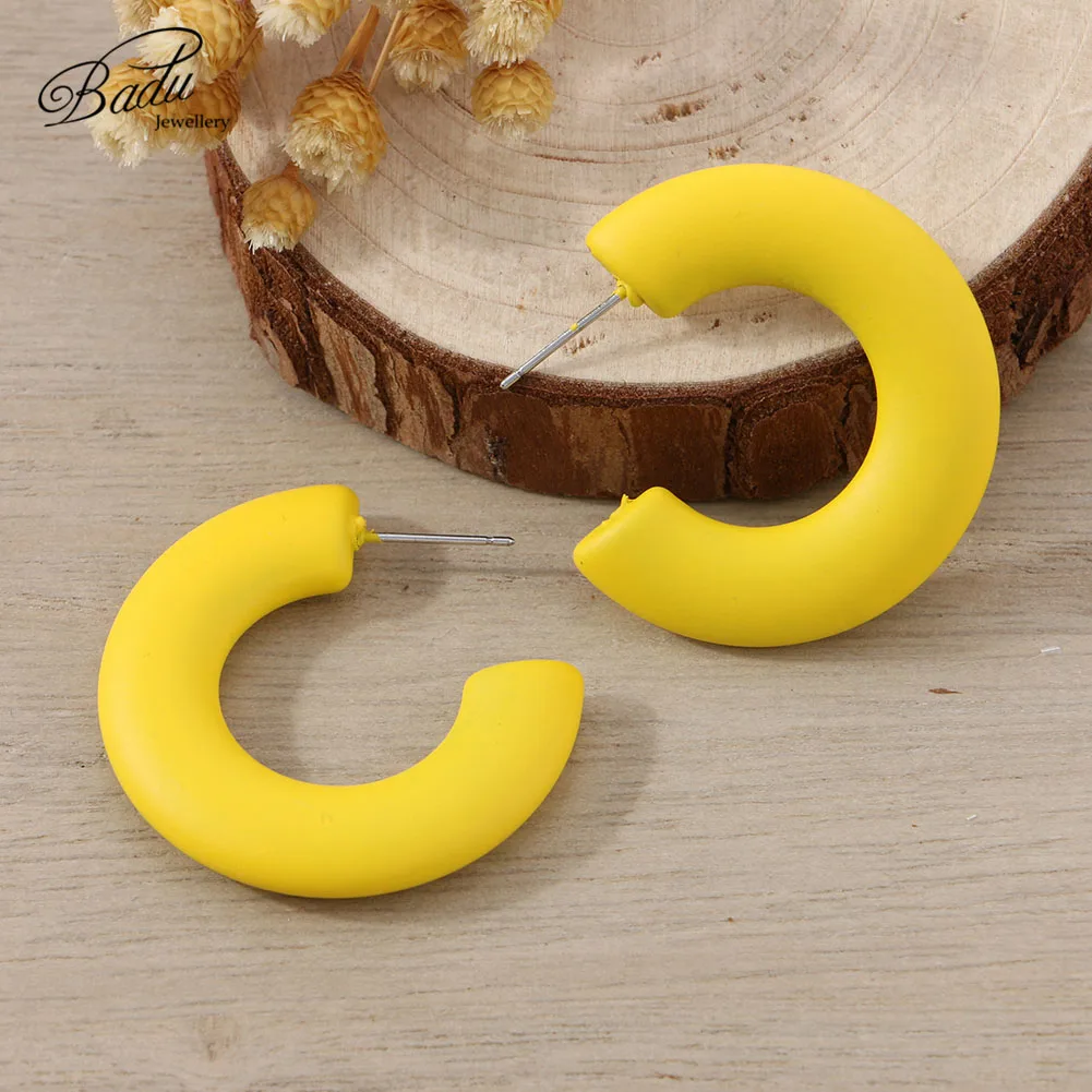 

Badu Simple Round Women Hoop Earrings 5 colors Fashion Cute plastic Earrings A Pair 2019 New Jewelry Accessories Wholesale