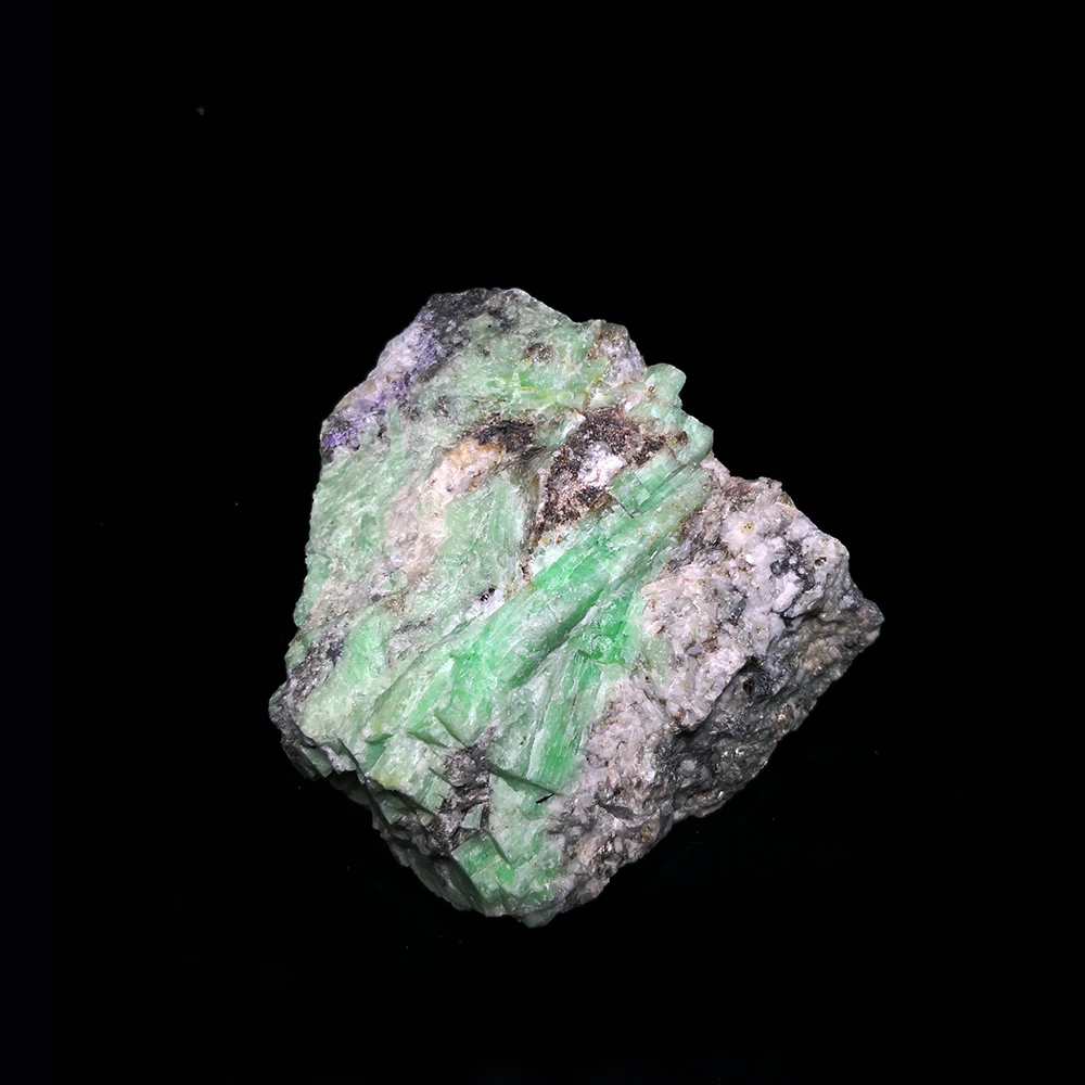 

416g NATURAL Stones and Minerals Rock Emerald with quartz crystal Z5-58