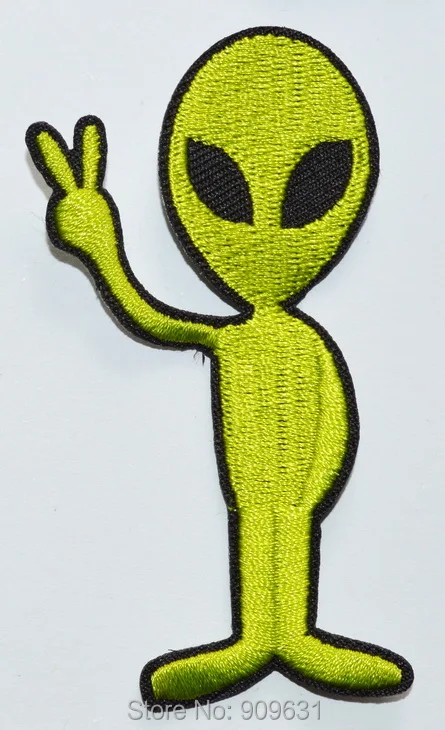 

30x Green Alien whole body Universe Space ET ufo area 51 flying saucer Embroidered Iron On Patch Badge Bags Fabric Applique
