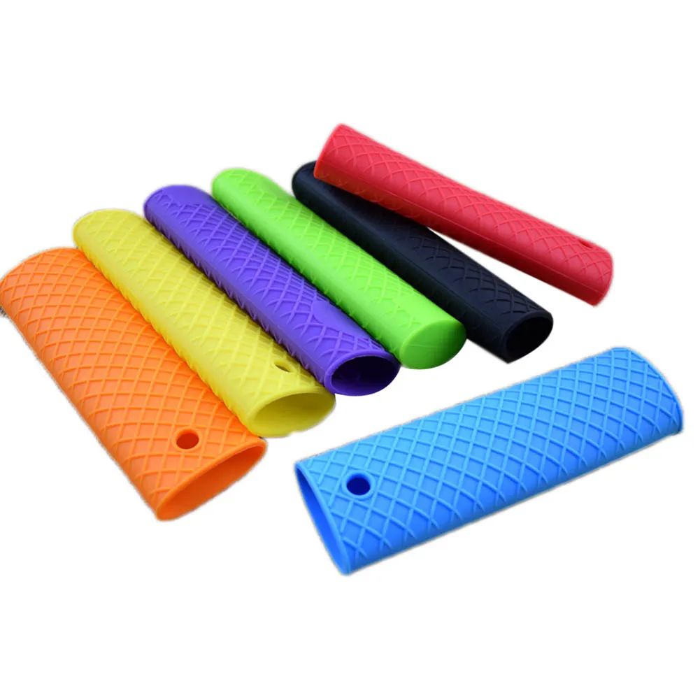 

Color Random 1pcs Kitchen Silicone Pan Handle cover Holder Kitche Silicone Panhandle Mitts Cover Insulation Non-slip Handle Set