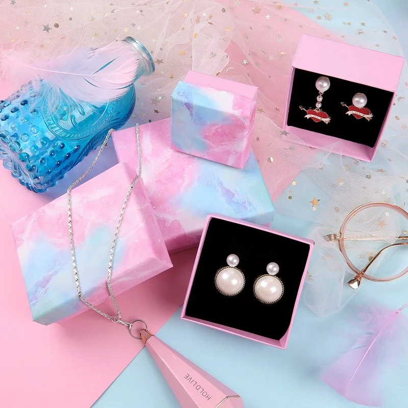 Kraft Jewelry Box Paper Present Ring Earring Pendant Protection Packaging Display Christmas Gift Box for Women Can Custom logo