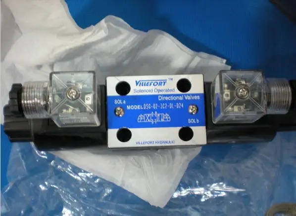 

DSG-02-3C2-DL 220v AC SOLENOID OPERATED DIRECTIONAL CONTROL VALVE