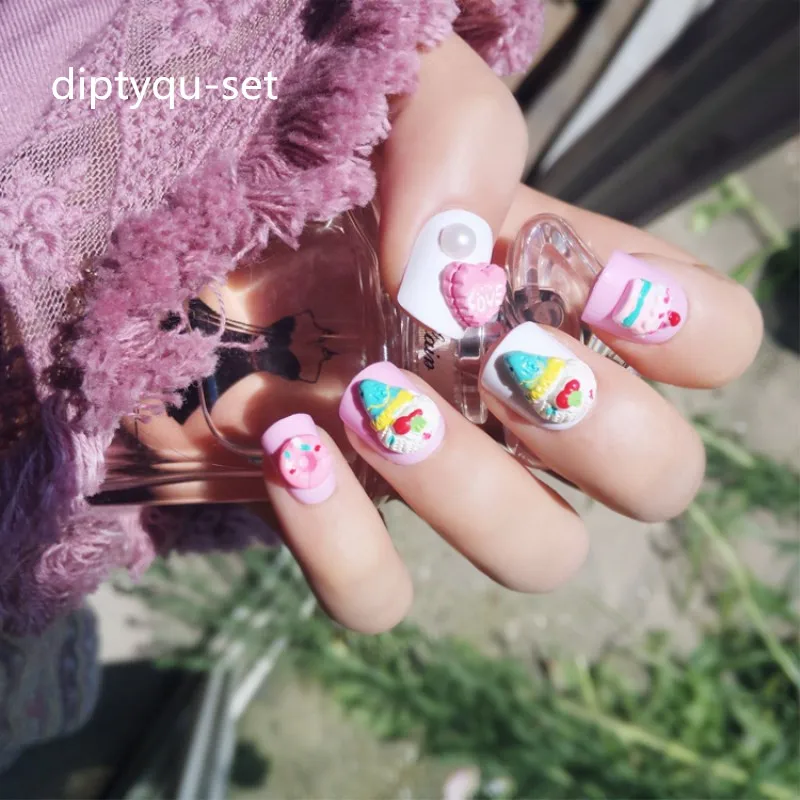 

The new special dessert series fenbo department manicures, finished off nail patch 24 boxes to glue