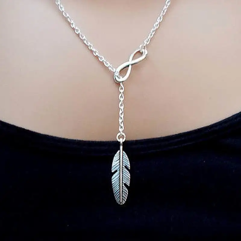 цепочки с подвесками. серебро на шею женские. серебряная цепочка на шее. серебро на шею женские. цепочка с кулоном серебро.