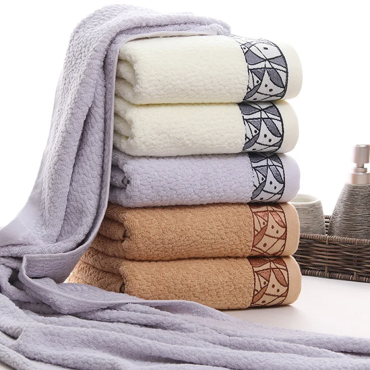 SunnyRain 1 Piece Jacquard Cotton Bath Towel For Adults Beach Towel