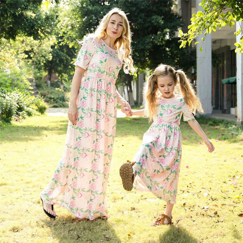 

Mother and Daughter Summer Dress 2019 Parent-child Family Matching Outfits Baby Girl Women Long Maxi Dresses Fashion Clothes