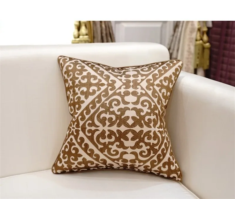Cushion02