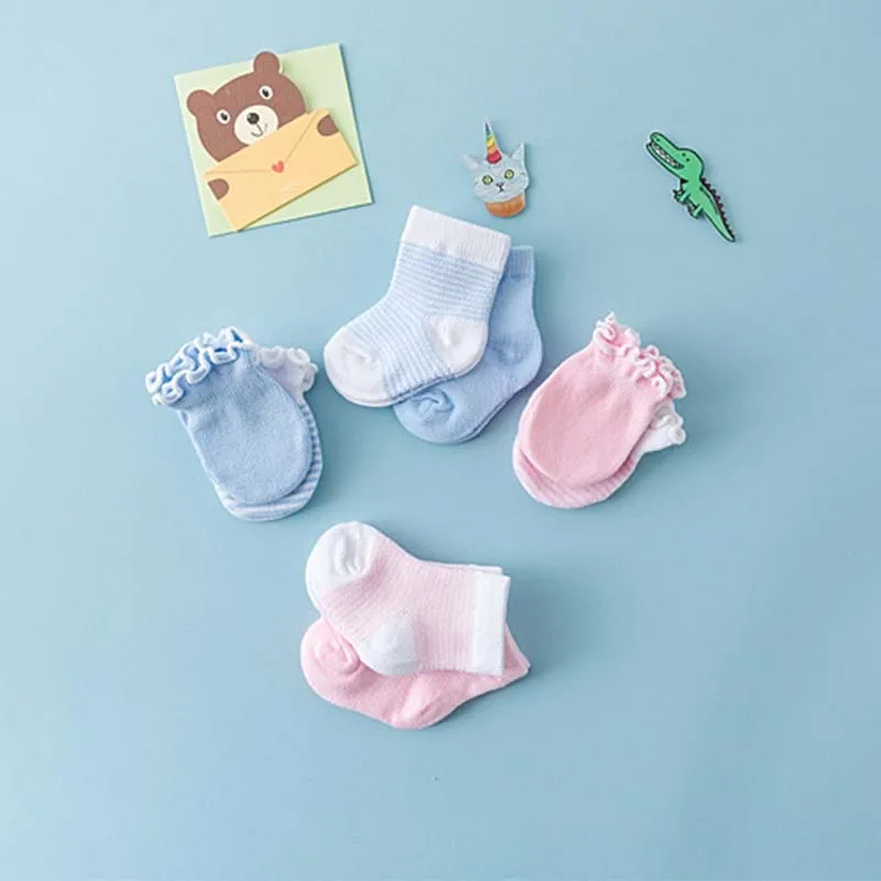4 пары хлопковых перчаток для маленьких детей; розовые две пары носков с защитой от царапин; синие носки; носки+ кружево F