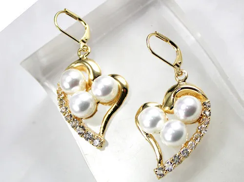 

Latest Round Shell Pearl With Heart-shape Stud Earring ER00058 8mm