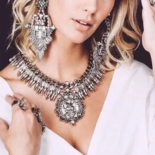 Bestessy New Vintage Necklace Earring Set Crystal Exaggerated Big Brand Luxury Charm Statement Necklace & Pendant Jewelry Set residence major suit high set counters million baroque full luxury retro dinner exaggerated statement necklace girlfriend gift