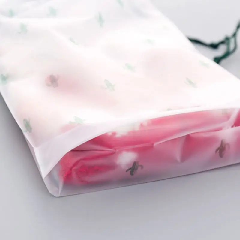 

Cactus Print Travel Storage Bag Drawstring Pocket Cosmetic Pouch Packing Bag for Clothes Toiletries Makeup Sundries Waterproof