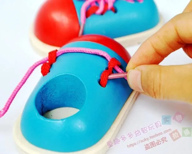 

1pcs Kids Montessori Lace shoe Educational Children Wooden Toy Toddler Lacing Shoe Early Education Shoe model one piece toy gift