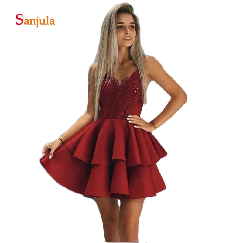 

Spaghetti Straps Tieres Skirt Junior Party Dresses Above Knee Mini Sexy Dark Red Homecoming Dresses Lace Appliques Cocktail D862