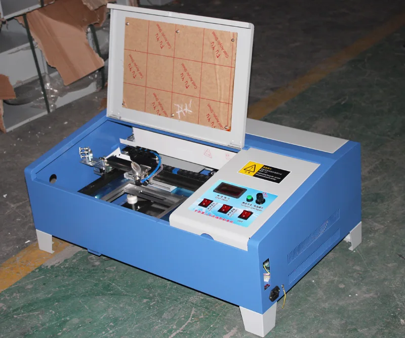 LY CO2 лазерная гравировальная машина 3020 с цифровой функцией и сотами