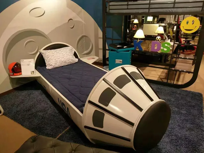 الإبداعية الكرتون سرير على شكل سيارة الحديد الأبيض الفضاء السرير للأطفال