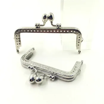 

Silver Tone 1Pc Metal Frame Rectangle Pattern Flowers Head Fashion Purse Metalwork C Shape Hole DIY Kiss Clasp Lock 8.5-10.5cm