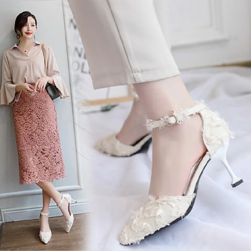

2019 summer new wild French girl word buckle Baotou fairy sandals high heels